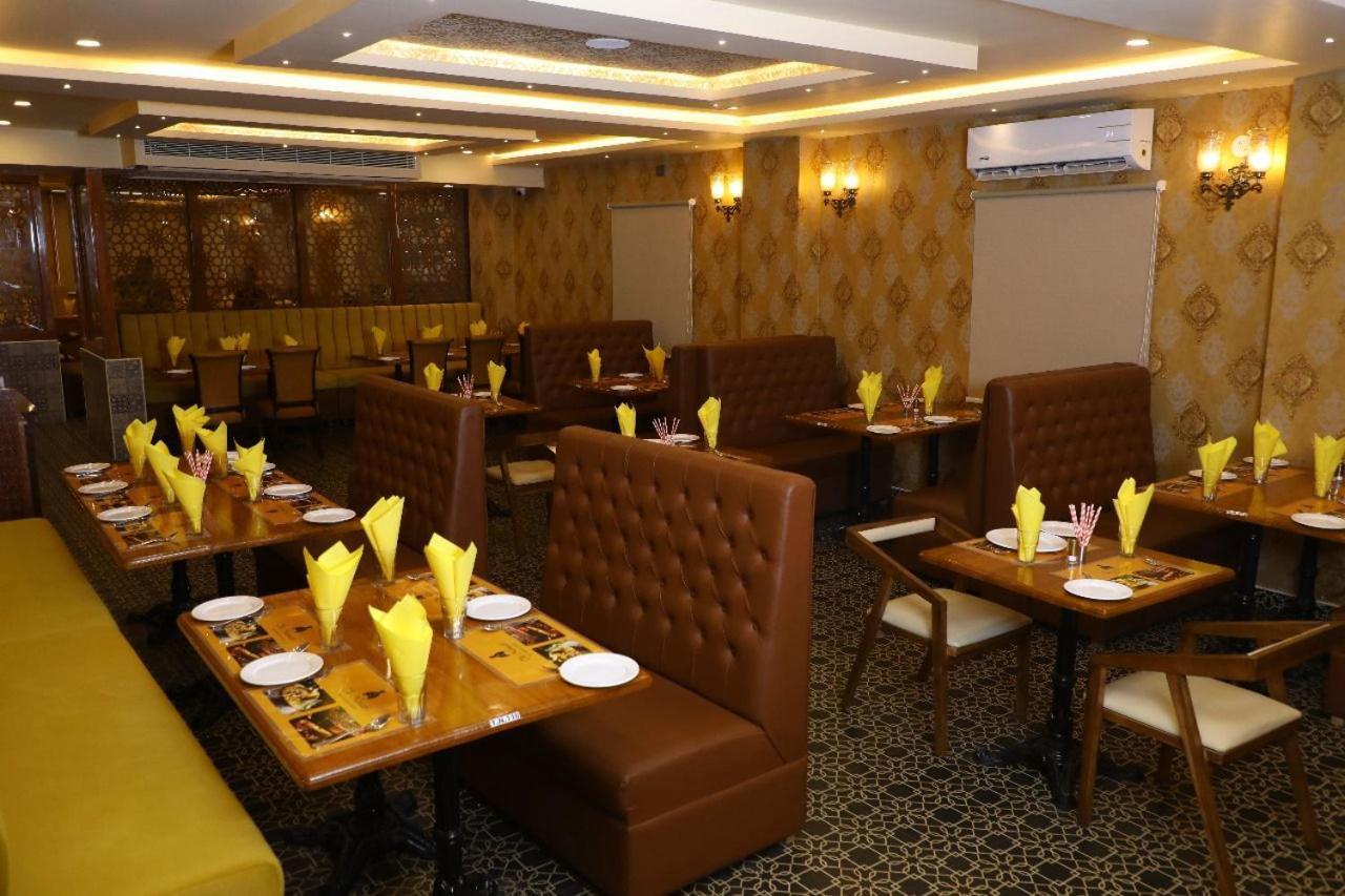 Hotel Windsor Plaza Хидерабад Екстериор снимка
